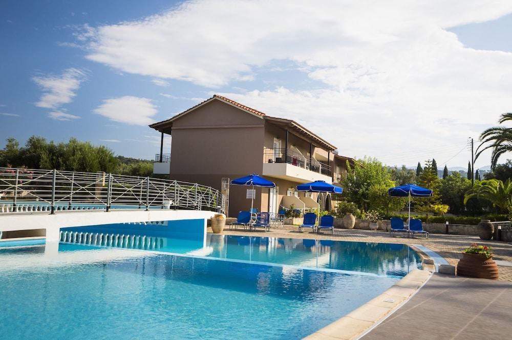 Olive Grove Studios & Apartments Свороната Экстерьер фото