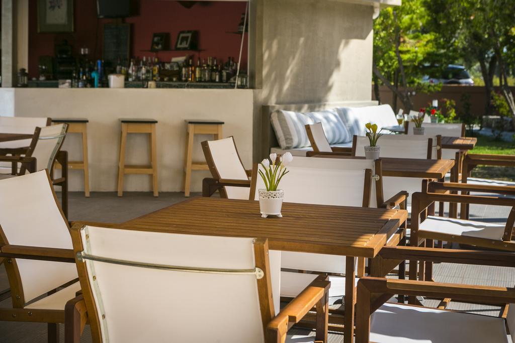 Olive Grove Studios & Apartments Свороната Экстерьер фото