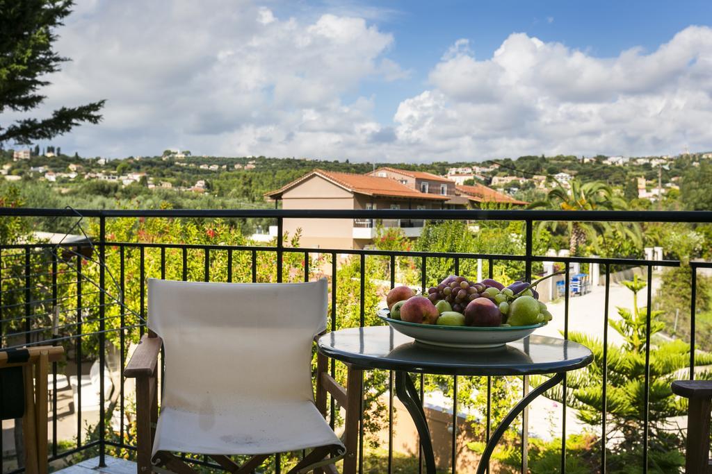 Olive Grove Studios & Apartments Свороната Экстерьер фото