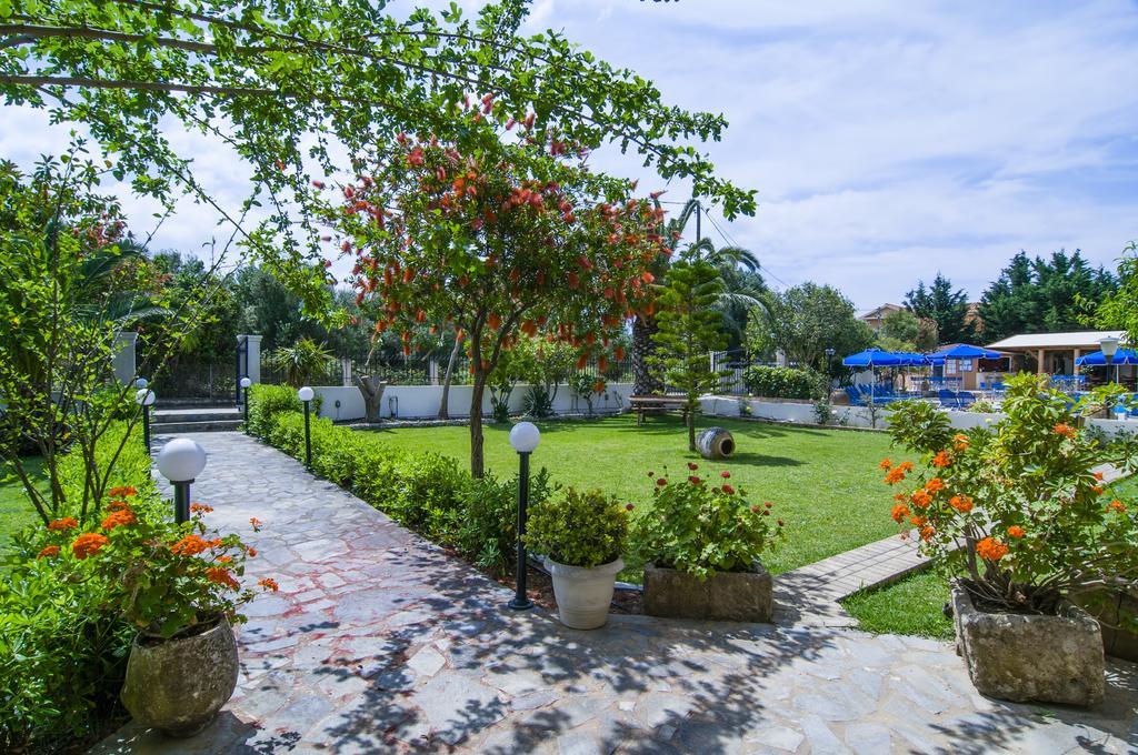 Olive Grove Studios & Apartments Свороната Экстерьер фото